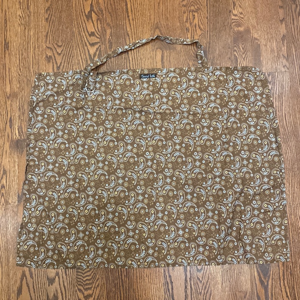FREE breast feeding cover with $25+ bundle